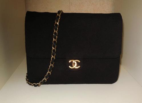 Chanel black cotton flap shoulderbag + free Chanel dustbag, Sieraden, Tassen en Uiterlijk, Tassen | Damestassen, Gebruikt, Schoudertasje