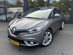 Renault Scénic 1.2 TCe Life 38.000KM Trekhaak Clima/cruiseco, Auto's, Voorwielaandrijving, Euro 6, 4 cilinders, 1850 kg