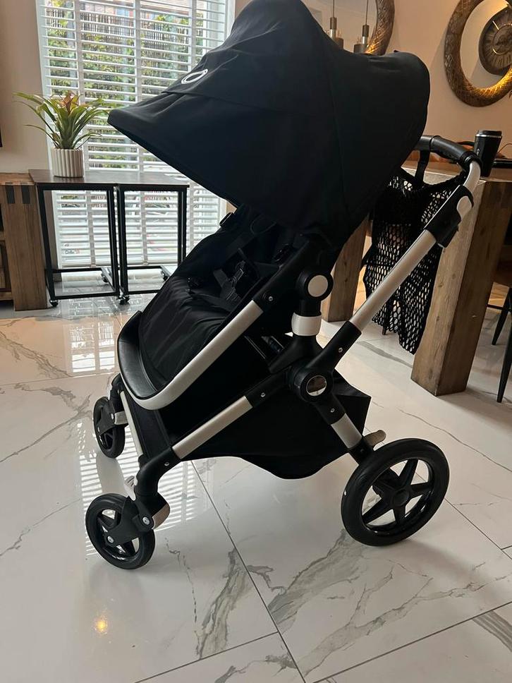 Bugaboo Lynx kinderwagen + regenhoes & adapters, Kinderen en Baby's, Buggy's, Zo goed als nieuw, Overige merken, Regenhoes, Verstelbare rugleuning
