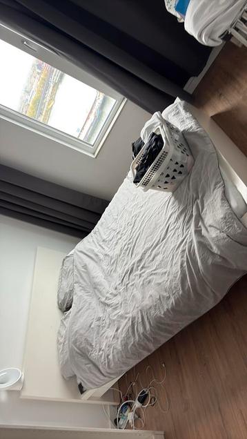 Malm twijfelaar bedframe beschikbaar voor biedingen