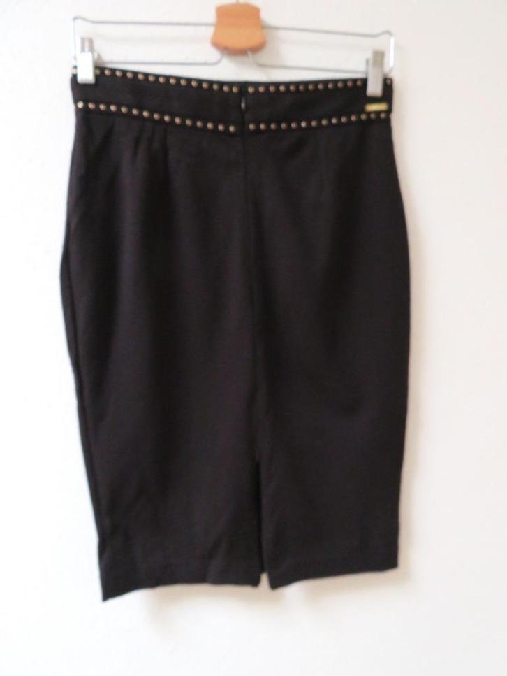 K90 GUESS nieuw met kaartje! rok zwart maat M 38, Kleding | Dames, Rokken, Nieuw, Maat 38/40 (M), Zwart, Knielengte, Ophalen of Verzenden