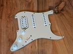 Loaded slagplaat Fender MIM (HSS), Muziek en Instrumenten, Instrumenten | Onderdelen, Ophalen, Zo goed als nieuw, Elektrische gitaar