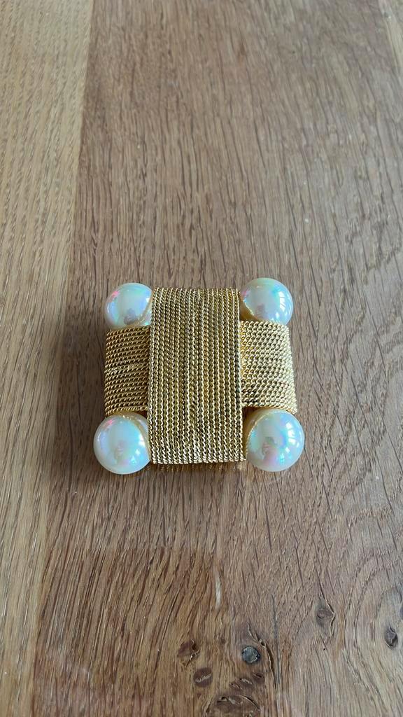 PRACHTIGE BROCHE VAN AMY VOREL, Sieraden, Tassen en Uiterlijk, Broches, Zo goed als nieuw, Overige materialen, Goud, Verzenden