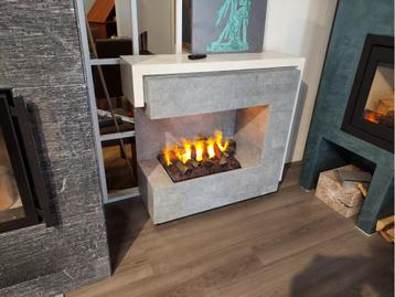 Opti-Myst elektra haard met natuursteen/mdf ombouw beschikbaar voor biedingen