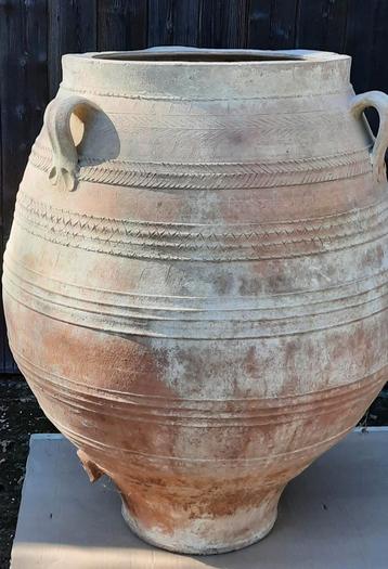 3* authentieke Griekse keramische terracotta olijfpot groot beschikbaar voor biedingen