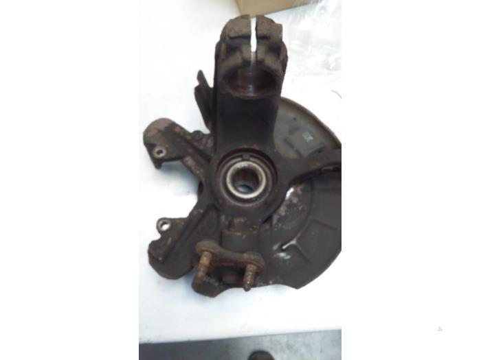 Fusee rechts-voor van een Seat Ibiza, Auto-onderdelen, Ophanging en Onderstel, Seat, Gebruikt, 3 maanden garantie, Ophalen of Verzenden