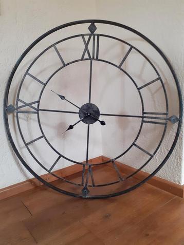 Grote klok 91.5cm  beschikbaar voor biedingen