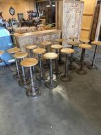 3 Industriele Necchi barkrukken metaal zitting Hout, Ophalen, Met voetsteun, 60 tot 90 cm, Nieuw