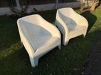 Twee witte kunststof tuinstoelen, Ophalen, Kunststof, Gebruikt, Twee