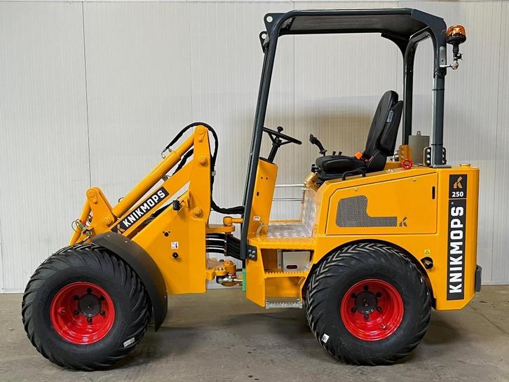 Knikmops 250, Zakelijke goederen, Machines en Bouw | Kranen en Graafmachines, Wiellader of Shovel, Ophalen