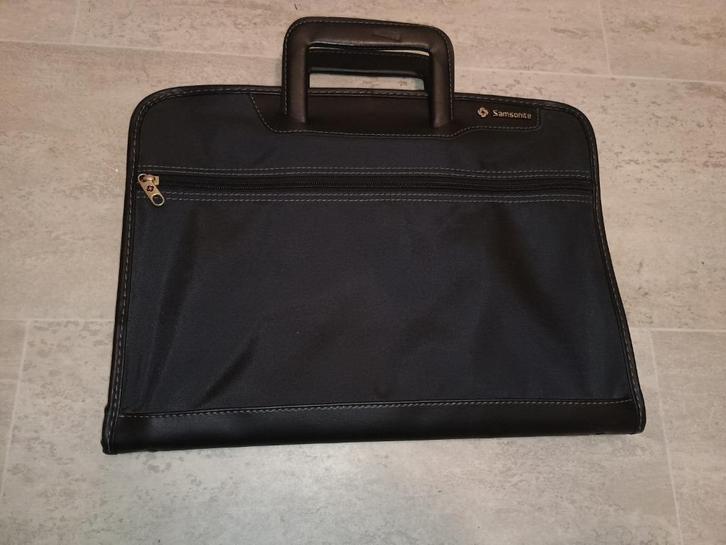 Laptop tas zwart Samsonite, Computers en Software, Laptoptassen, Zo goed als nieuw, Aktetas, 14 inch, Ophalen of Verzenden