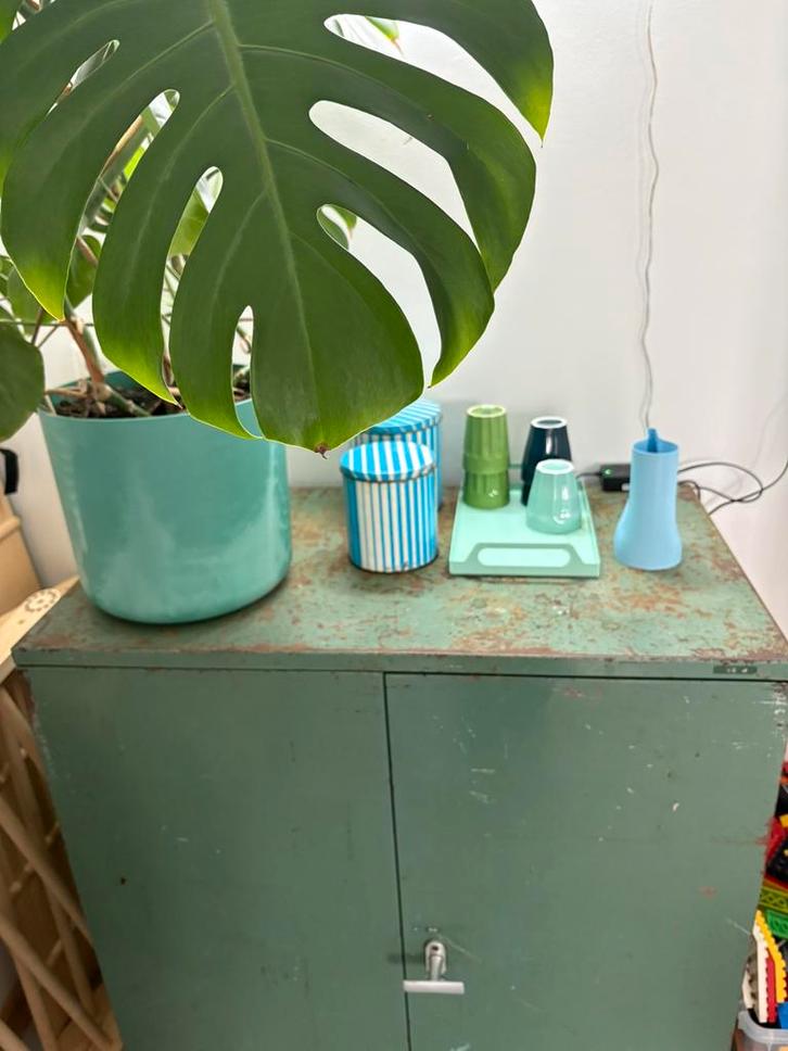 Industriële stalen (werk)kast uit oude LTS Leeuwarden groen, Huis en Inrichting, Kasten | Overige, Gebruikt, Ophalen