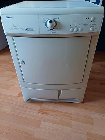 Wasdroger ZANUSSI autolease +..zo goed als nieuw prijs 45 beschikbaar voor biedingen