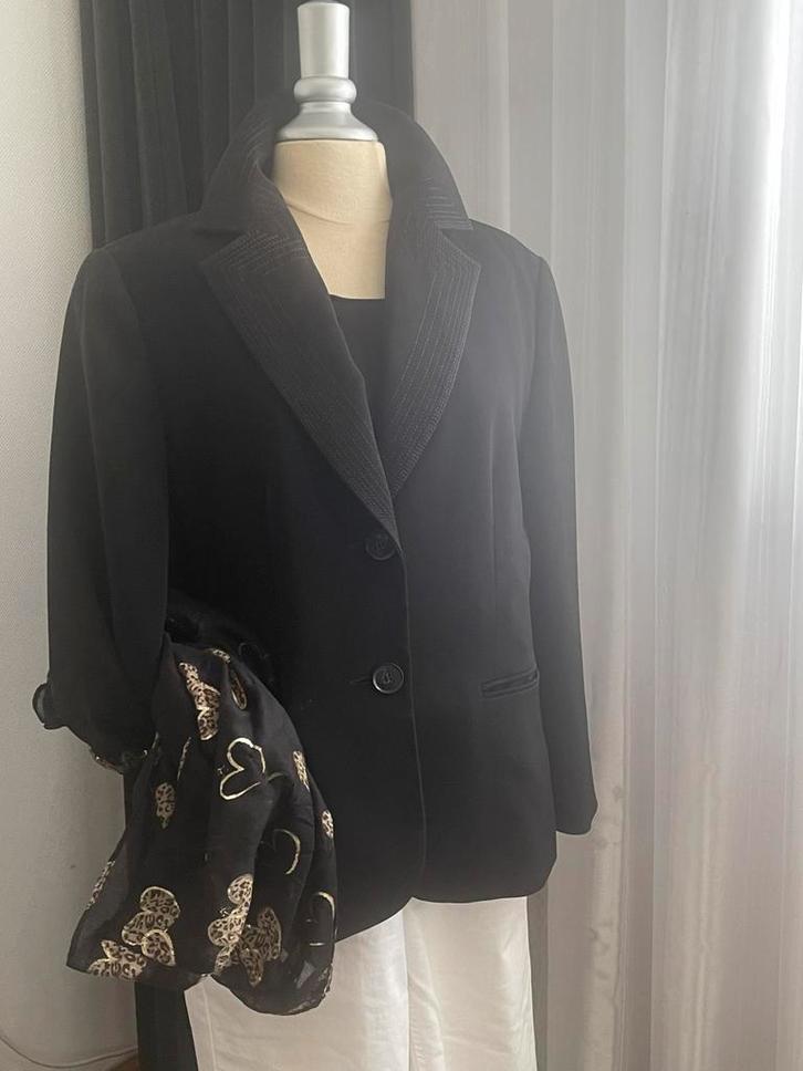 Taifun colbert maat 40, Kleding | Dames, Jasjes, Kostuums en Pakken, Zo goed als nieuw, Maat 38/40 (M), Zwart, Ophalen of Verzenden