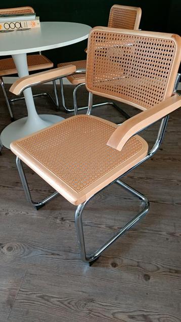 2x thonet stijl Cesca Breuer buisframe stoel beuken leuning beschikbaar voor biedingen