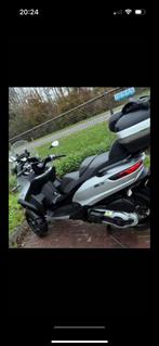 Piaggio mp3. 500 ie cc 2016/. 33000km zeer mooi, Automaat, Achterwielaandrijving, 4 stoelen, Origineel Nederlands