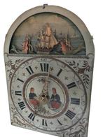 Antieke Friese klok met scheepjes mechaniek en zeemeerminnen, Ophalen, Zo goed als nieuw, Wandklok