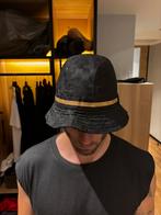 Vintage gucci buckethat pet, Ophalen of Verzenden, Zo goed als nieuw, One size fits all