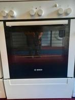 Zeer nette Bosch gasfornuis met hete luchtoven € 125,-, Ophalen, Hete lucht, 4 kookzones, Zo goed als nieuw