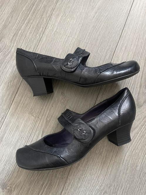 Janet D zwarte leren pumps met bandje  maat 41, Kleding | Dames, Schoenen, Zo goed als nieuw, Schoenen met lage hakken, Zwart