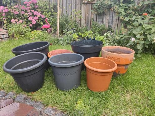 Bloempotten - diverse maten en materialen, Tuin en Terras, Bloempotten, Gebruikt, Kunststof, Binnen, Balkon, Tuin, Minder dan 40 cm