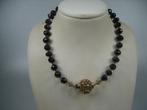 Antiek Granaat Collier met gouden Bijenkorf sluiting uit ca., Verzenden, Goud, Ketting, Met edelsteen