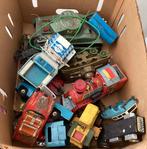 Doos oud blik speelgoed, tanks,auto’s,opknappers,onderdelen,, Ophalen