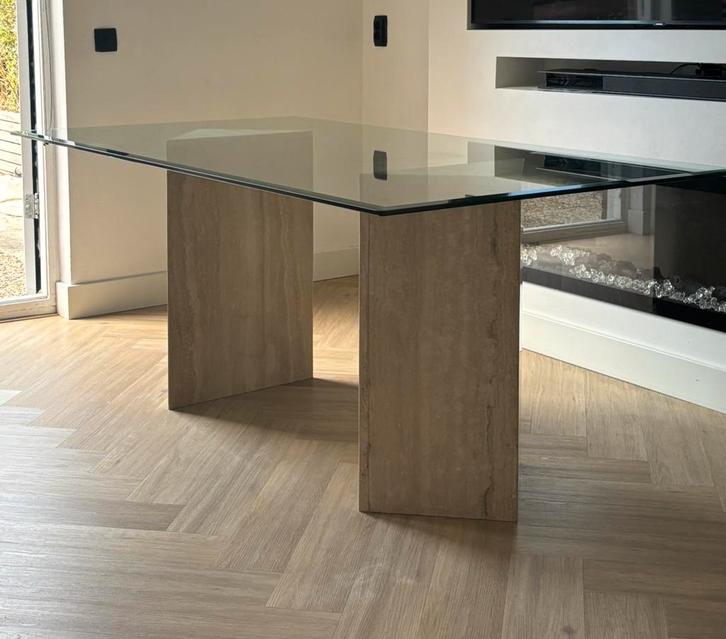 Vintage travertin eettafel met glazen blad, Huis en Inrichting, Tafels | Eettafels, Zo goed als nieuw, 50 tot 100 cm, 150 tot 200 cm