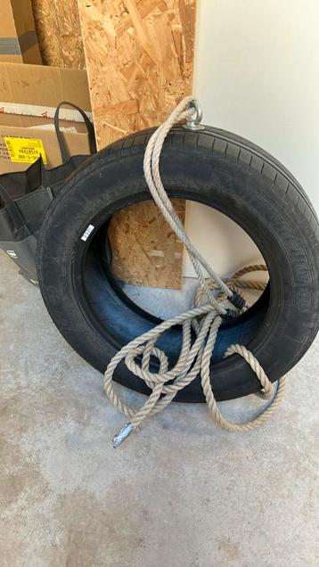 Autoband Schommel beschikbaar voor biedingen