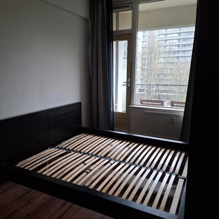 Zwart Malm bed van Ikea 160x200, Huis en Inrichting, Slaapkamer | Bedden, Gebruikt, Tweepersoons, 160 cm, 200 cm, Hout, Zwart