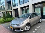 Toyota Auris 1.8 Hybrid Touring Sports CVT 2016, 65 €/maand, Stof, Zwart, Bruin
