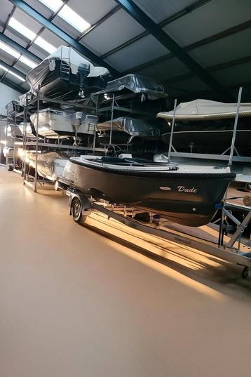 Winterstalling alles onder 1 dak onderhoud,antifouling etc. beschikbaar voor biedingen