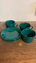 3 Arabia Kilta koffie kopjes met schotels, Ophalen of Verzenden, Zo goed als nieuw, Overige stijlen, Kop(pen) en/of Schotel(s)