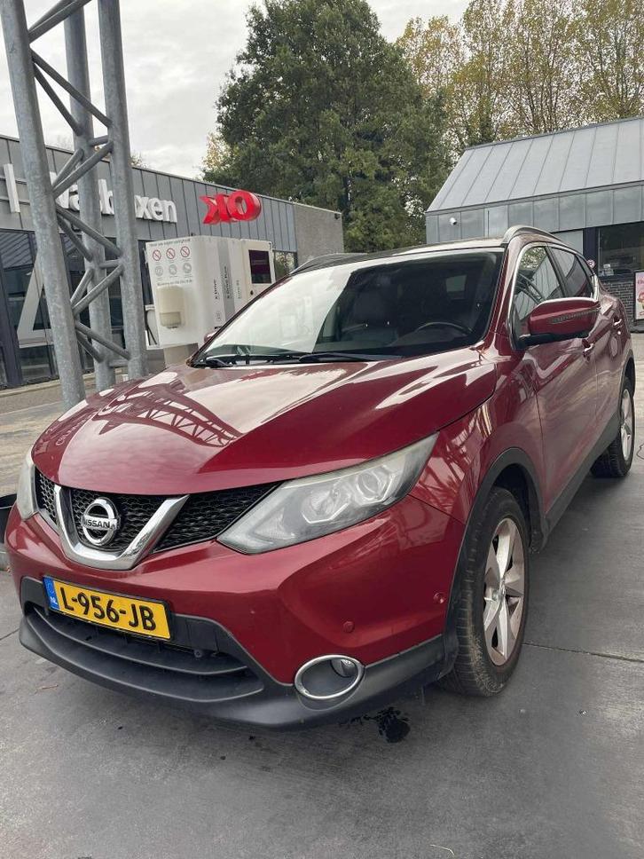 Nissan Qashqai 1.2 Dig-t 85KW 2WD CVT 2015 Rood, Auto's, Nissan, Particulier, Qashqai, ABS, Airconditioning, Boordcomputer, Centrale vergrendeling