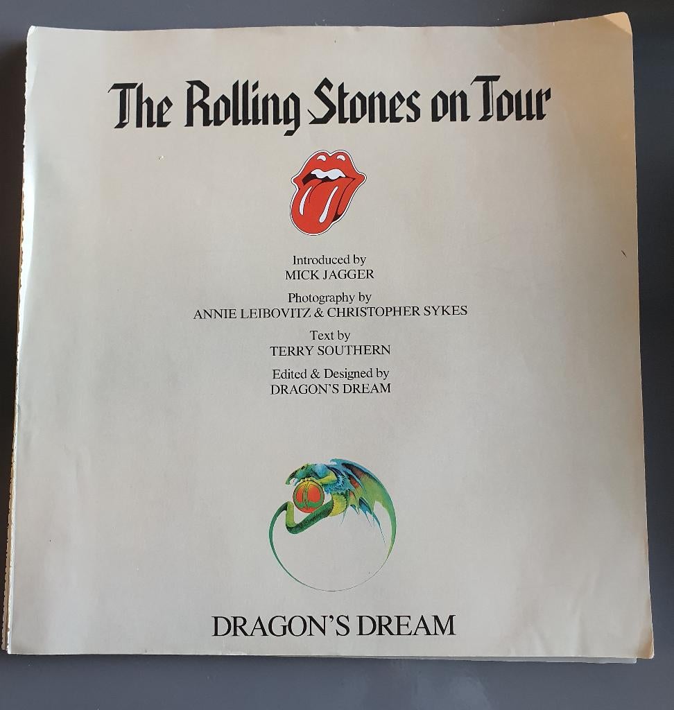 Rolling Stones on Tour (1978) – 1e editie fotoboek, Ophalen of Verzenden, Gelezen, Artiest