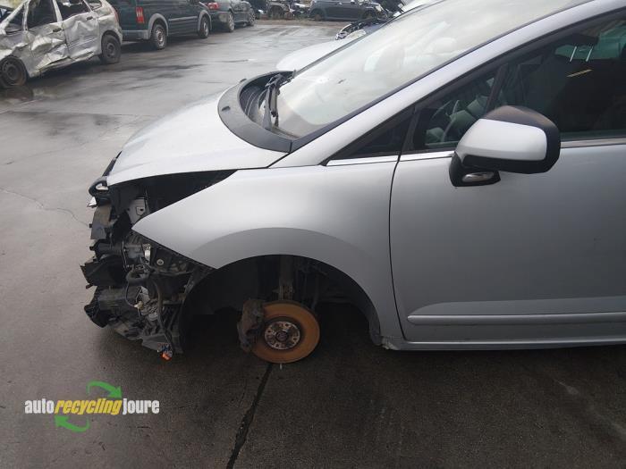 Scherm links-voor van een Peugeot 5008 (EZRC), Auto-onderdelen, Carrosserie en Plaatwerk, Peugeot, Gebruikt, 3 maanden garantie