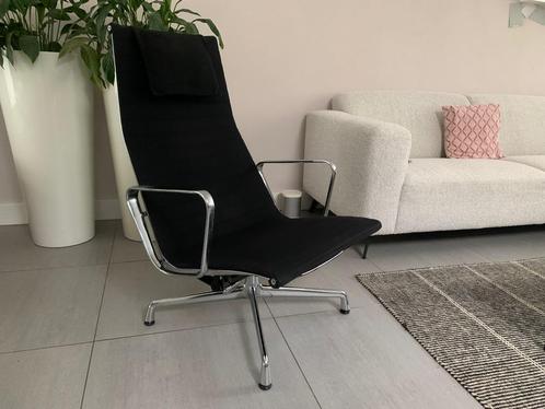 Vitra eames ea124 fauteuil lounge chair hopsak zwart chroom, Huis en Inrichting, Fauteuils, Zo goed als nieuw, Ophalen of Verzenden