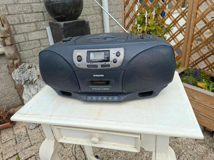zgan draagbare cd speler met radio en cassettedeck samsung, Audio, Tv en Foto, Cd-spelers, Zo goed als nieuw, Overige merken, Draagbaar