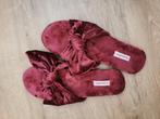 Dames slippers velvet rood, Hunkemoller, maat 38/39, Ophalen of Verzenden, Zo goed als nieuw, Rood