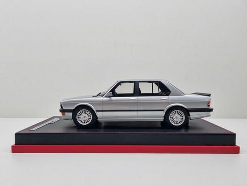 AB Models
Bmw E28 M5 1/60 1:18 Nieuw, Hobby en Vrije tijd, Modelauto's | 1:18, Nieuw, Auto, Ophalen of Verzenden