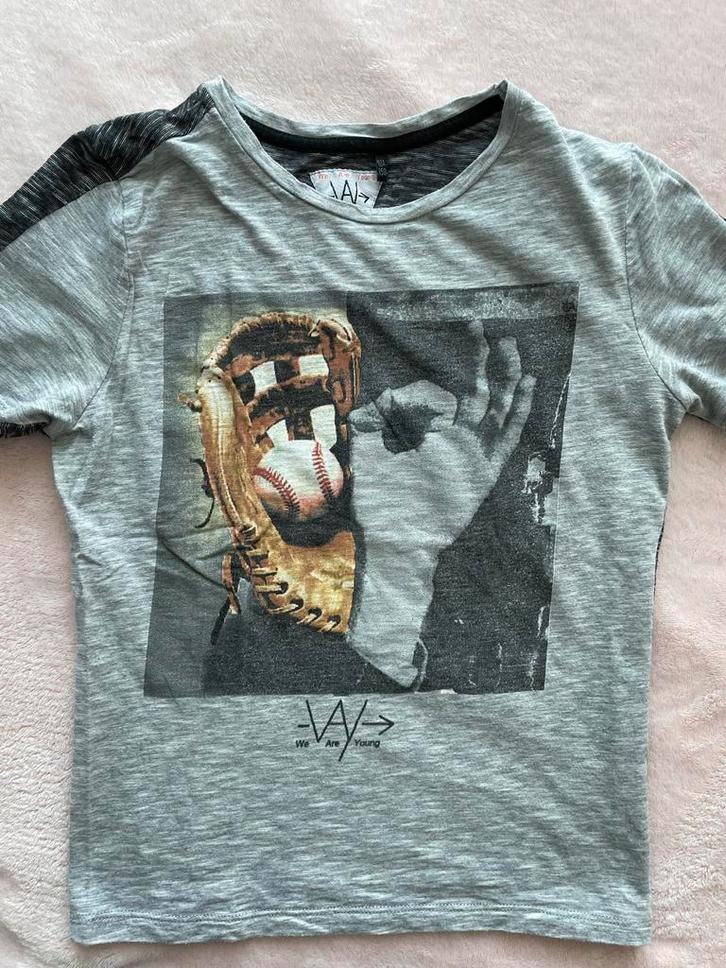 T-Shirt IKKS We Are Young Maat 146-152 | 12 Jaar Als nieuw, Kinderen en Baby's, Kinderkleding | Maat 146, Zo goed als nieuw, Jongen of Meisje
