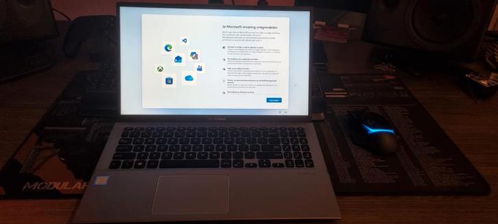 Asus x512f Vivobook, Computers en Software, Windows Laptops, Gebruikt, 15 inch, SSD, 2 tot 3 Ghz, 8 GB, Qwerty, Ophalen