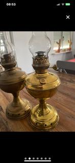 2 Olie Lampen - 1 is gepoetst, 1 Zelf Poetsen, Antiek en Kunst, Antiek | Lampen, Ophalen