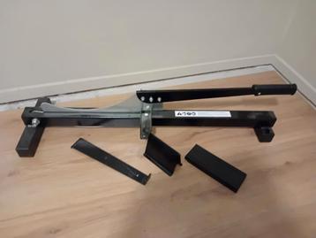 Laminaat knipper en legset beschikbaar voor biedingen