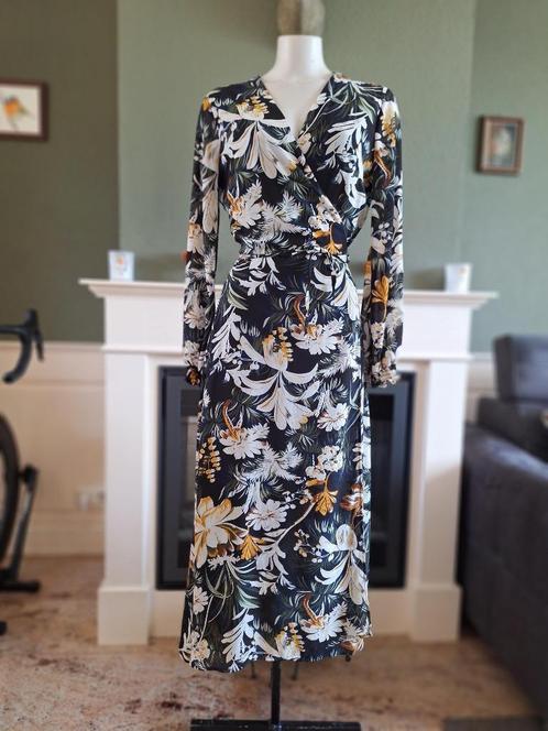 Sisters Point mooie lange wikkel jurk gevoerd M 38 gratis v, Kleding | Dames, Jurken, Zo goed als nieuw, Maat 38/40 (M), Overige kleuren