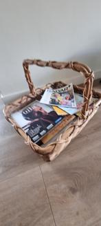 Leuke tijdschriftenmand van riet, Ophalen of Verzenden, Zo goed als nieuw