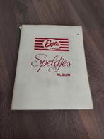 speldjes album met inhoud, Verzamelen, Speldjes, Pins en Buttons, Ophalen of Verzenden, Zo goed als nieuw, Overige onderwerpen