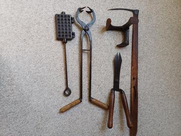 Antiek Gereedschap beschikbaar voor biedingen