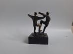 Mooi beeldje Corry Ammerlaan van 2 dansende figuren, Antiek en Kunst, Kunst | Beelden en Houtsnijwerken, Ophalen of Verzenden