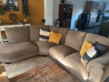 Comfortabele IKEA hoekbank – 220 x 175 cm beschikbaar voor biedingen